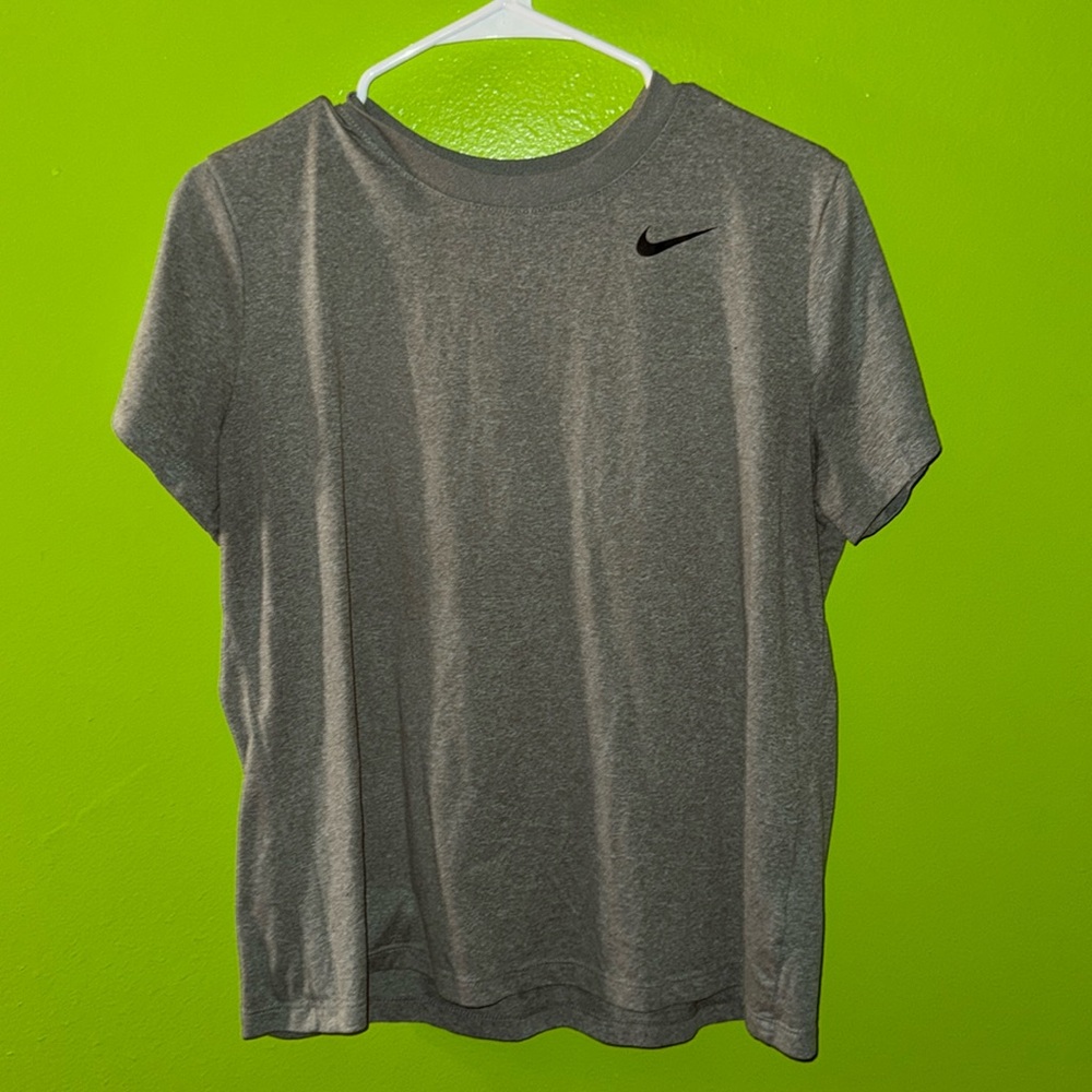 Women’s XL Nike Dri-fit t-shirt